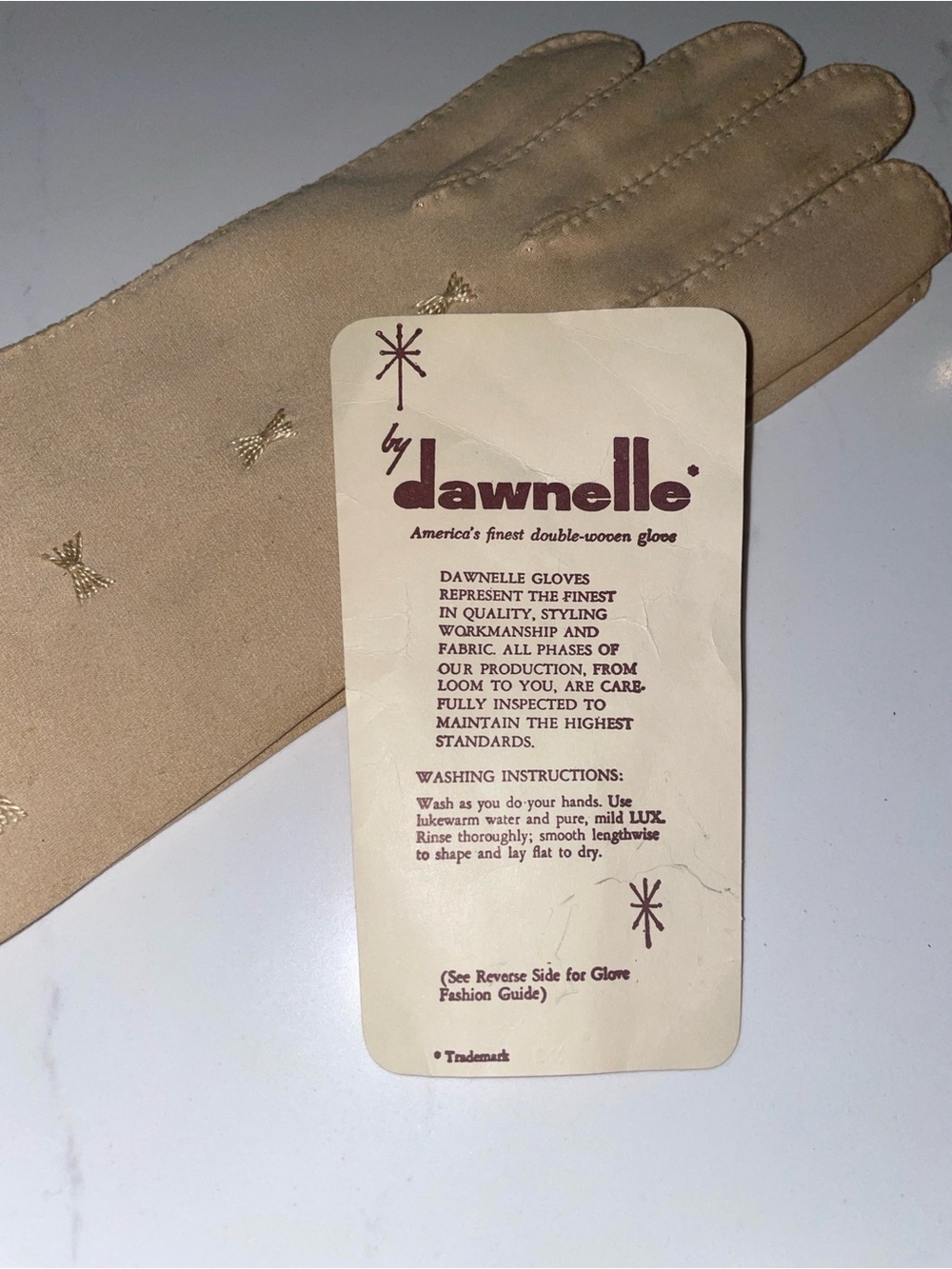 Vintage Dawnelle Beige Double-Woven Dress Gloves Embroidered Bows NOS Deadstock